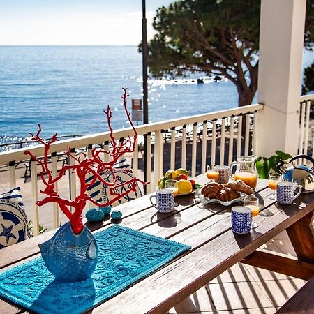 Terrazza Lungomare, E Sei In Spiaggia... Кала Гононе Екстериор снимка